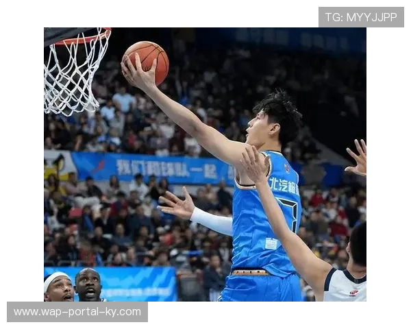 广厦主场12连胜 阵容深度监测布朗塔克外援合体领跑